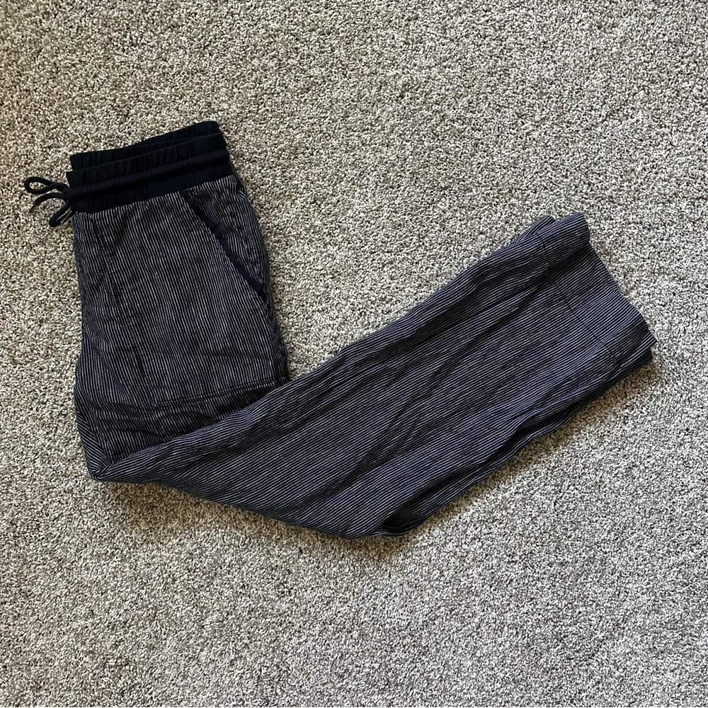 Athleta size 6 navy blue linen pants, white stripes, drawstring waist, pockets - Picture 2 of 8